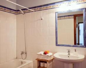 Casa Pau - Lovely Catalan limestone villa in private surroundings with pool - Image 4