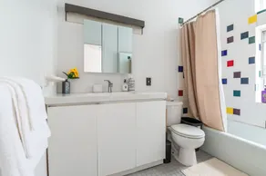 XL Prime Tribeca Furnished Loft - Image 2