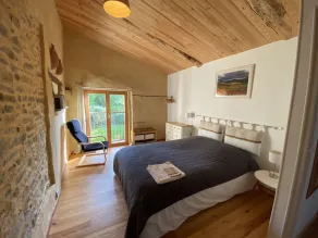 Renovated wine cellar in the heart of nature - Image 4