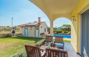 Awesome Home In Turanj - Image 5