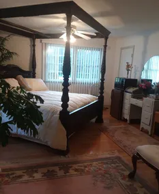 Beautiful Waterfront House! Same day booking allowed. Instant booking allowed. - Image 4