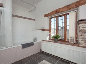 1 bedroom accommodation in North Tawton, near Okehampton - Image 4