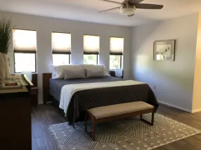 Beautiful remodeled house in Las Capanas neighborhood. - Image 5