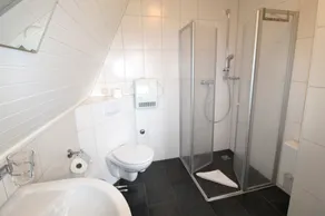 Ruhiges, Abgeschlossenes Grundstück in Strandnähe - Image 2