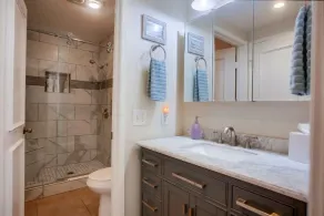 Ocean View! - Luxury Ocean Front 1 Bed, Beach Access, Pool - Image 2