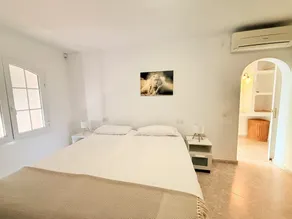 Ref. Cat01 - Cozy villa with stunning sea views - Image 4