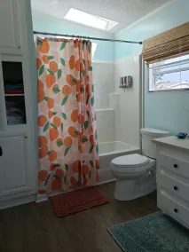Bayfront cottage offers amazing views of the water and Assateague Island - Image 2