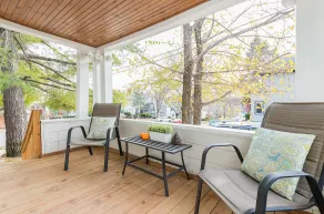 Walking distance to Country Club Plaza Entertainment District - Image 2