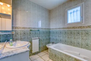 Maison de vacances 'Villa F5 Jardin, Piscine' avec piscine privée, terrasse privée et Wi-Fi - Image 4