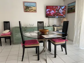Seaside apartment - Image 5