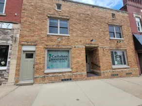 Completely remodeled downtown apartment!  2 large bedrooms! - Image 4