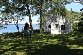 Quaint cottage intimately set on the rocky coast overlooking Casco Bay - Image 3