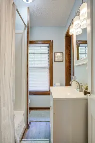 Redesigned Family/Pet Friendly 🐶 Carriage House Minutes walk to Downtown - Image 3
