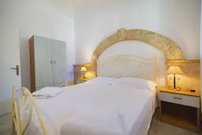 Apartment in farmhouse 2 min from the sea, surrounded by greenery - Image 5