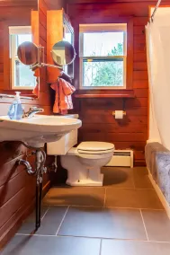 Tranquil Paradise With Lake And Catskill Mountain Views - Image 2