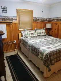 Pymatuning Lake  Cottage! - Image 5