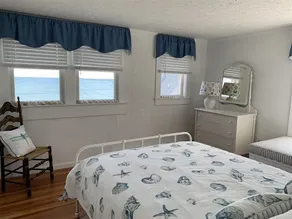 Oceanfront 4-Bedroom Cottage in Saco's Ferry Beach - Perfect for 8 Guests! - Image 5