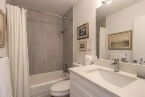 Fresh and Bright Newly Remodeled House near everything Fun! - Image 2
