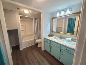 Beautiful 3 Bedroom BEACHFRONT Condo (F3) - Sleeps 10 - Image 2
