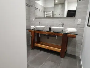 19th Century family home with terrace & garden, ideal for 10 people. - Image 3