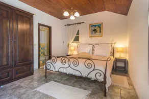 Villa con giardino, barbecue e terrazza | Vista sulla piscina - Image 4
