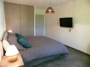 Vid foten av Ventoux, ny luftkonditionerad gite med privat pool - Image 4