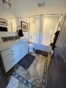 Luxury idyllic guesthouse w/ Mt Hood views, patio w/gas fire-pit, and gardens! - Image 4