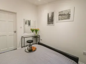 Ted's Place - Image 5