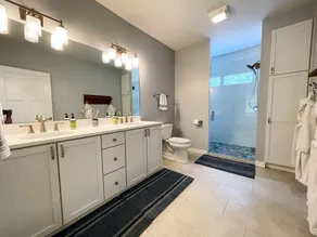 Harbor Country Haven -- SW Michigan retreat with private pool and hot tub!! - Image 3