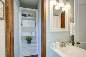 Redesigned Family/Pet Friendly 🐶 Carriage House Minutes walk to Downtown - Image 5