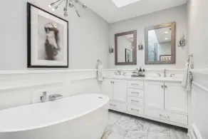 Stunning Townhouse w Tennis & Pool - Image 4