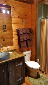 30 min from Blacksburg - Bear Foot Cabin on Walker Creek  - Image 4