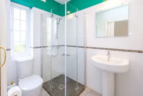 Lake Cottage - Elegante refugio costero - Image 2