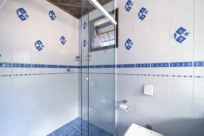 HOUSE WITH 22000L POOL AND SOLAR HEATING - Image 5