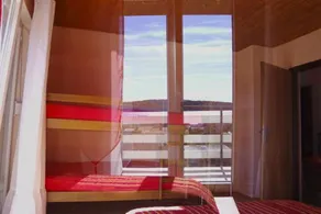 Serene Barbat Escape with Just Minutes from the Beach - Image 4