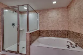Crescent Shores, 4 sovrum Beachfront Condo, Hot Tub och gratis Wi-Fi! - Image 4