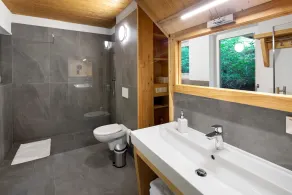 Casa de férias \"Ferienhaus Das Große Paradies\" com sauna, jardim, banheira de hidromassagem - Image 4