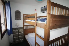 10m from ski slopes, 6th floor, view ski slopes, balcony, tv, ski locker, 35m², Auris en Oisans - Image 3