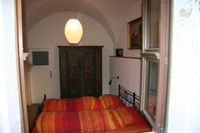 Apartment in historic surroundings - Image 4