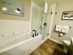 Beautiful Spring Creek Condo - Image 4