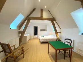 Le Pressoir du Château de Neuville - Piscine chauffée - Jeux - Forêt - Image 5