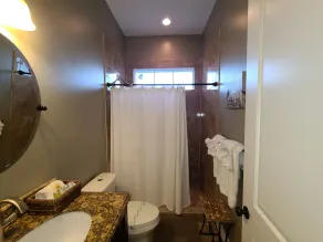 Beautiful Mountain Home in Banner Elk - Image 5
