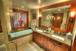 Oceanfront 2BR 2BA Villa   Top-Floor Corner    Walk to Disney Aulani    Sleeps 6 - Image 2
