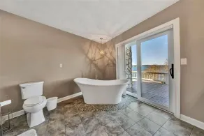 DROP ANCHOR at ANCORA POINT! Hot Tub & Sunset Views! - Image 3