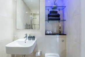 Highlife Lexington Apartments - Image 3