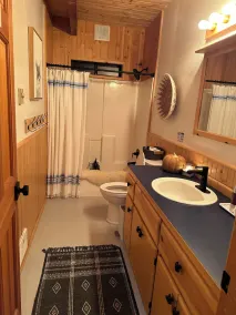 Hot tub,pool table,xc/downhill ski,near-Stevens Pass,Leavenworth,Lake Wenatchee - Image 5