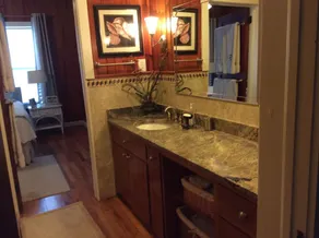 Large Family Friendly Mobile Bay Home Near Shopping, Dining and Grand Hotel. - Image 3