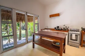 Two Bedroom House garden view - Image 4
