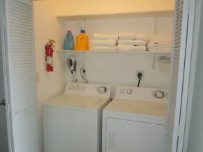 LUXURY CONDO MED OCEAN VIEW 2BR / 2BA - Image 2