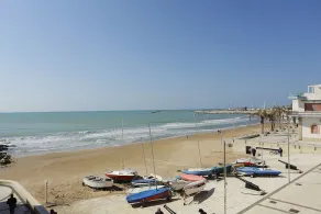 Appartement lumineux avec vue sur la plage et accès direct à la mer - Image 4